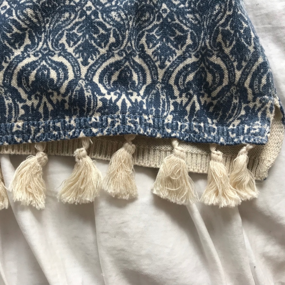 Springfield Sweater - Baroque Pattern & Tassels - Picture 4 of 5